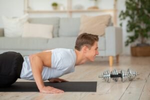 adattare esercizi allenamento casa​